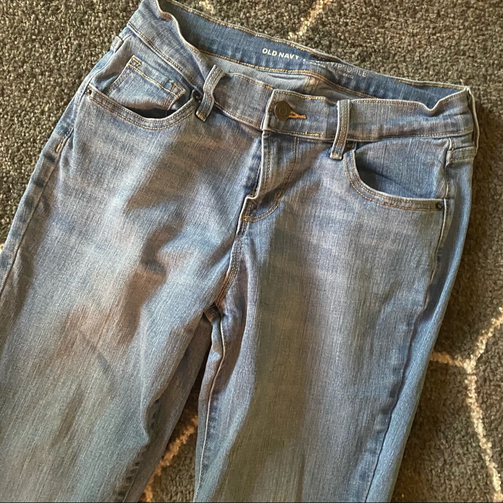 EUC Old navy medium wash rockstar jeans
